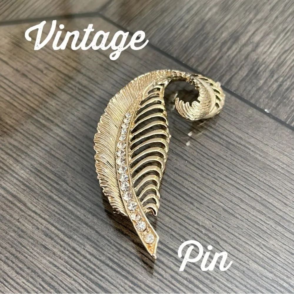 Vintage Curly Feather / Plume / Fern Leaf Pin, Rhinestone Accents